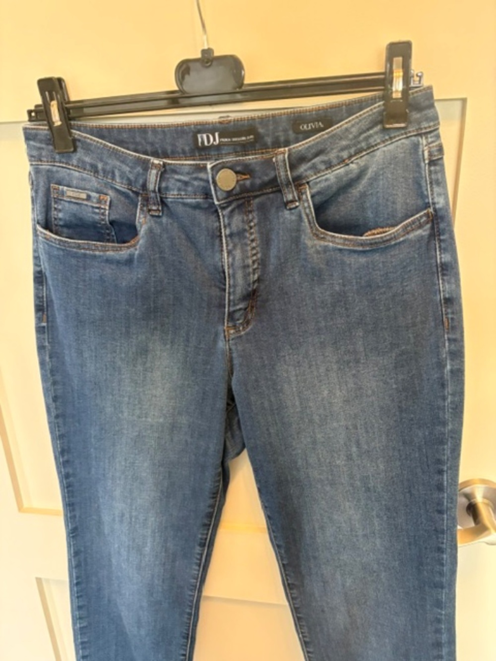 FDJ French Dressing Jeans Olivia sz 10 blue denim 28 in inseam deco embroidery - Picture 7 of 15